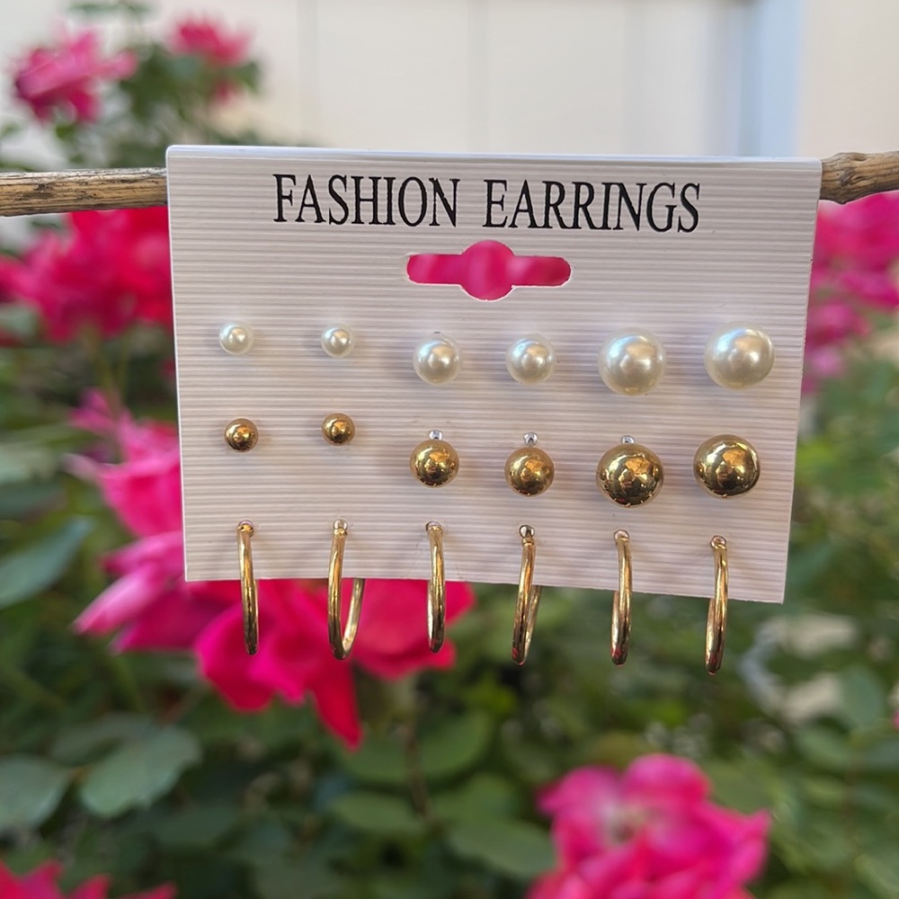 New Earring Set - Picture 3 of 10